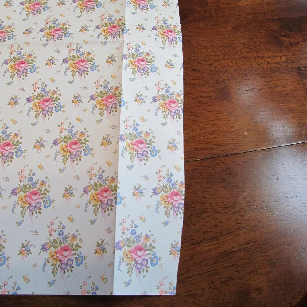Vintage Hallmark All Occasion Gift Wrap Floral Open Package Partial Sheet Pretty